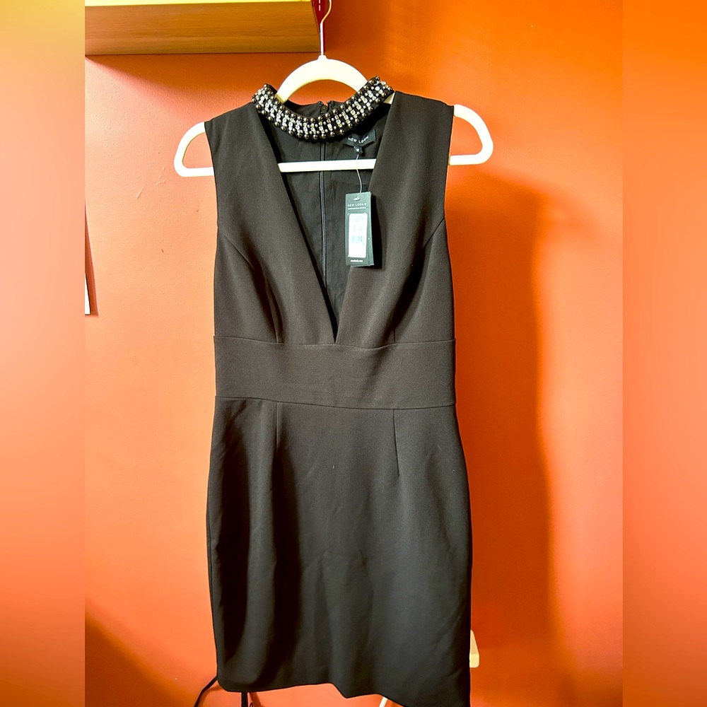 NWT New Look Sleeveless Black Semi Formal Dress